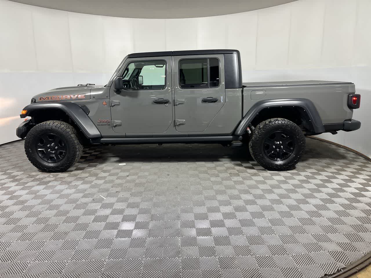 2022 Jeep Gladiator — detail view