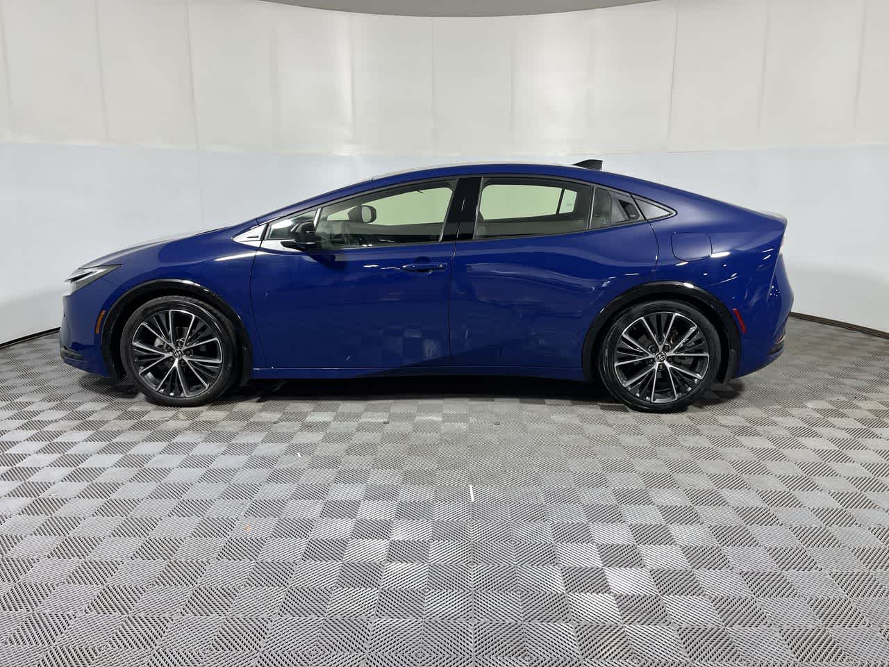 2024 Toyota Prius — detail view