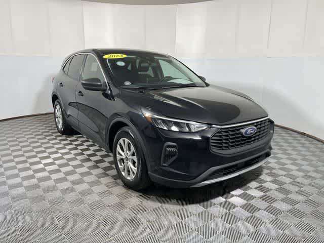2023 Ford Escape — side profile view