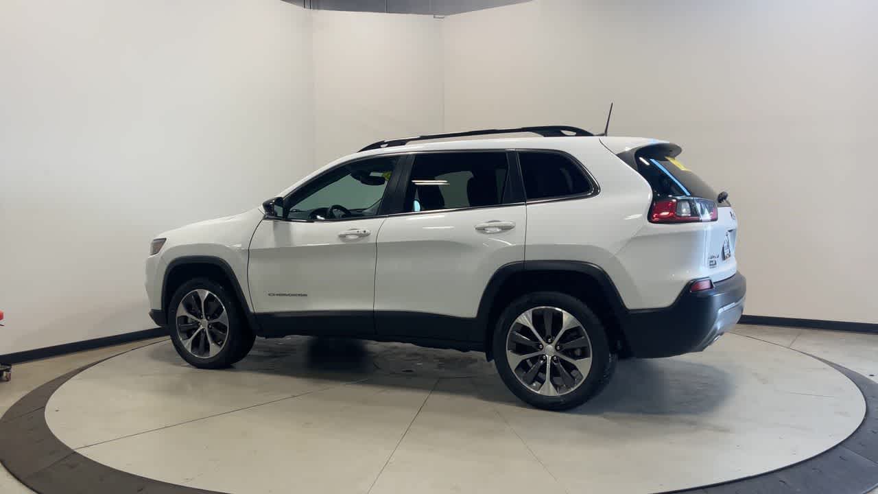 2022 Jeep Cherokee — side profile view