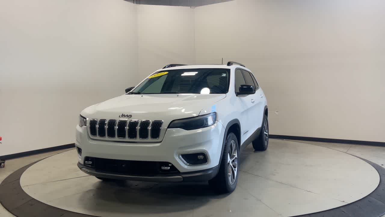 2022 Jeep Cherokee — interior view