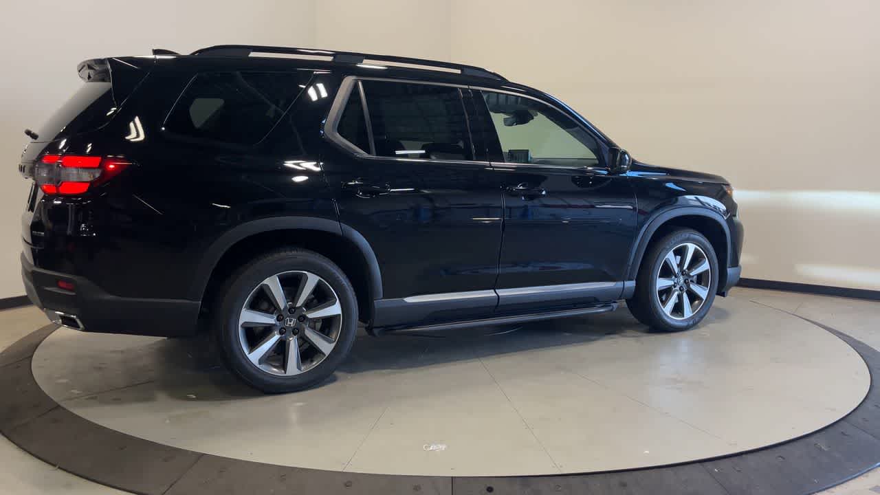 2024 Honda Pilot — rear three-quarter view