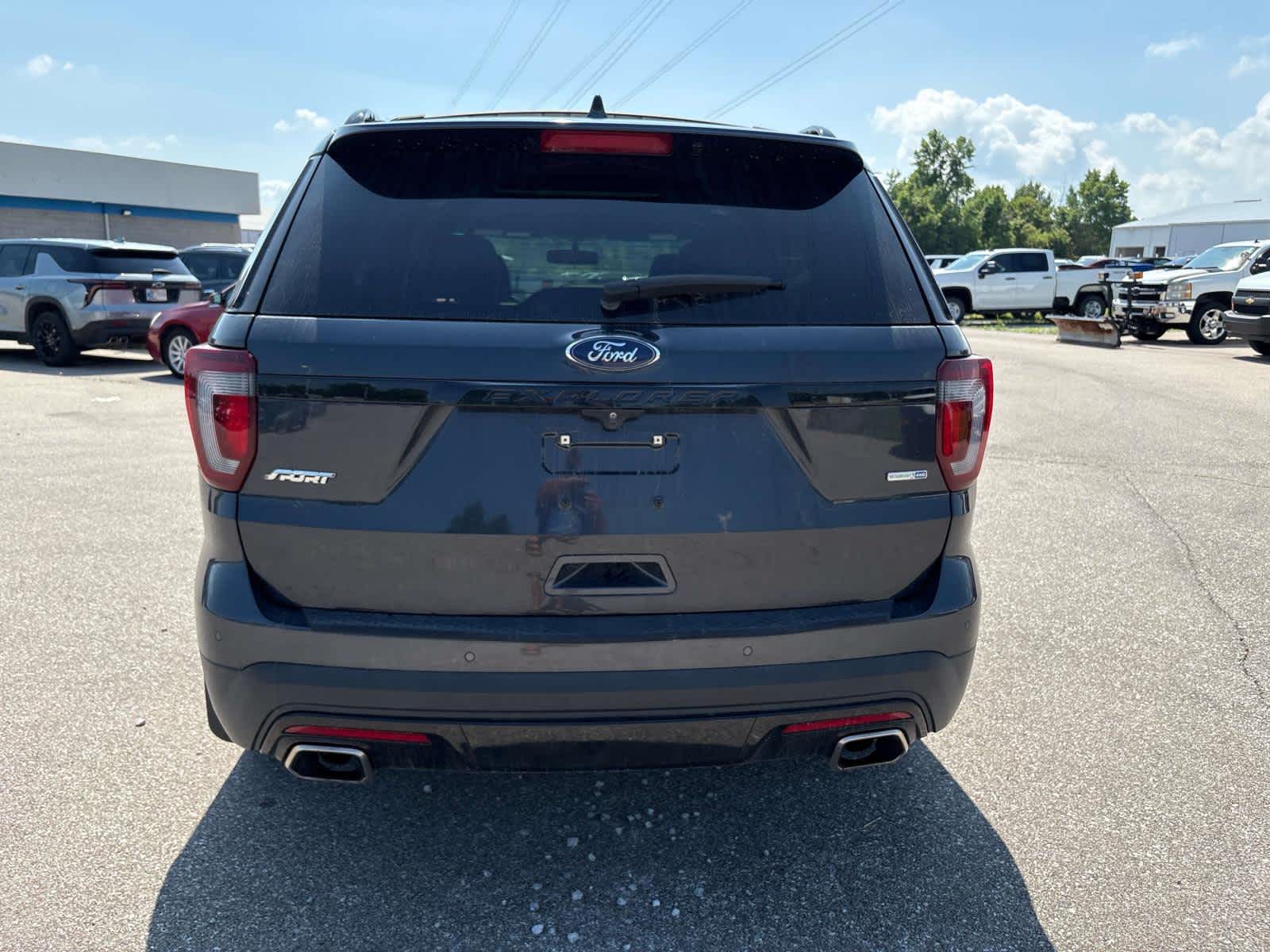 2017 Ford Explorer — interior view