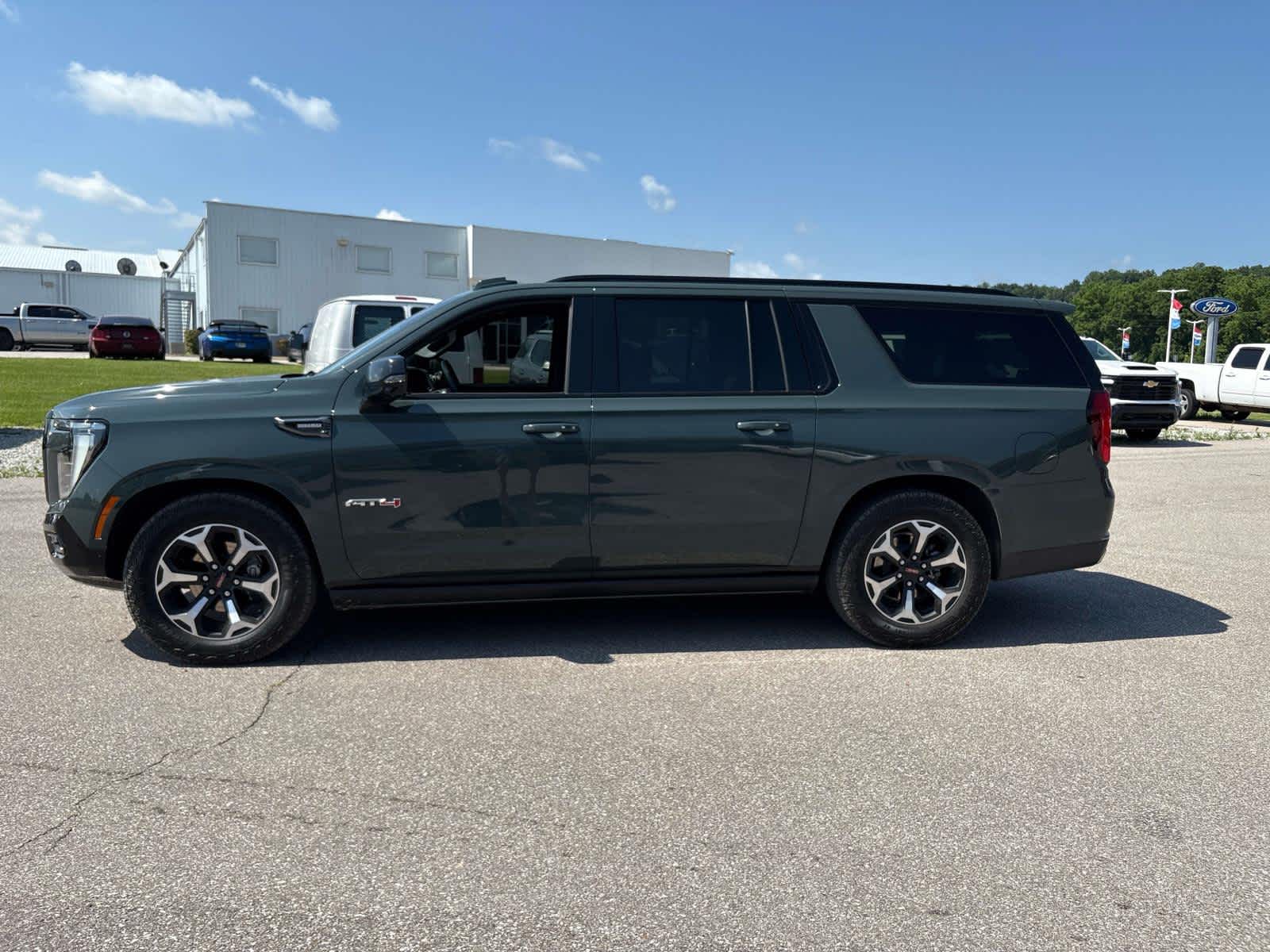 2026 GMC Yukon XL — side profile view