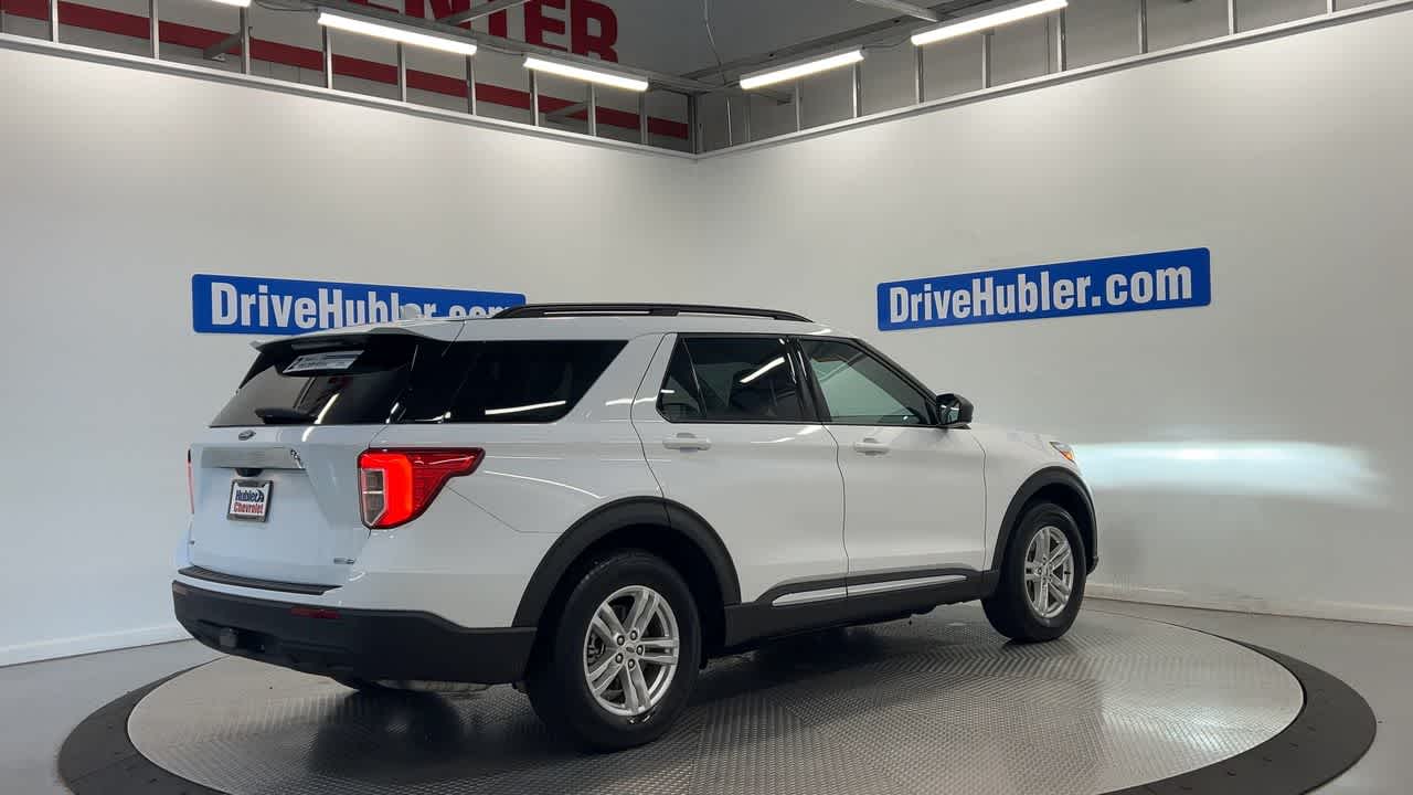 2020 Ford Explorer — side profile view