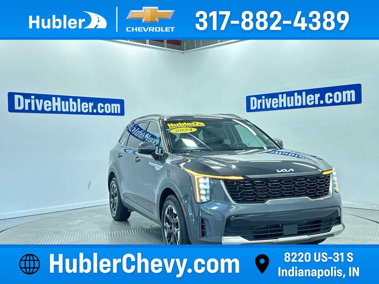 2024 Kia Sorento S in Gray — front three-quarter view