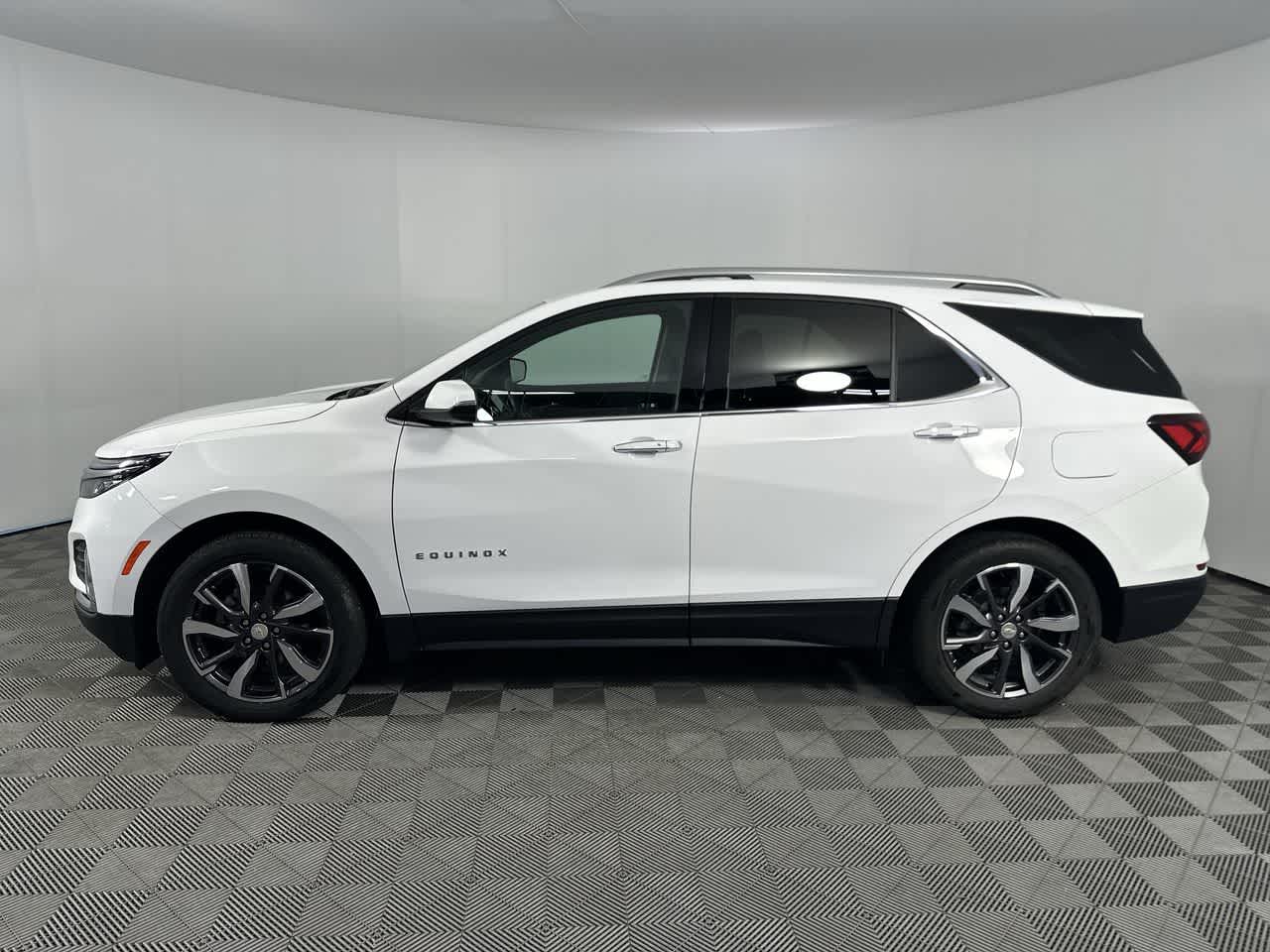 2024 Chevrolet Equinox — side profile view