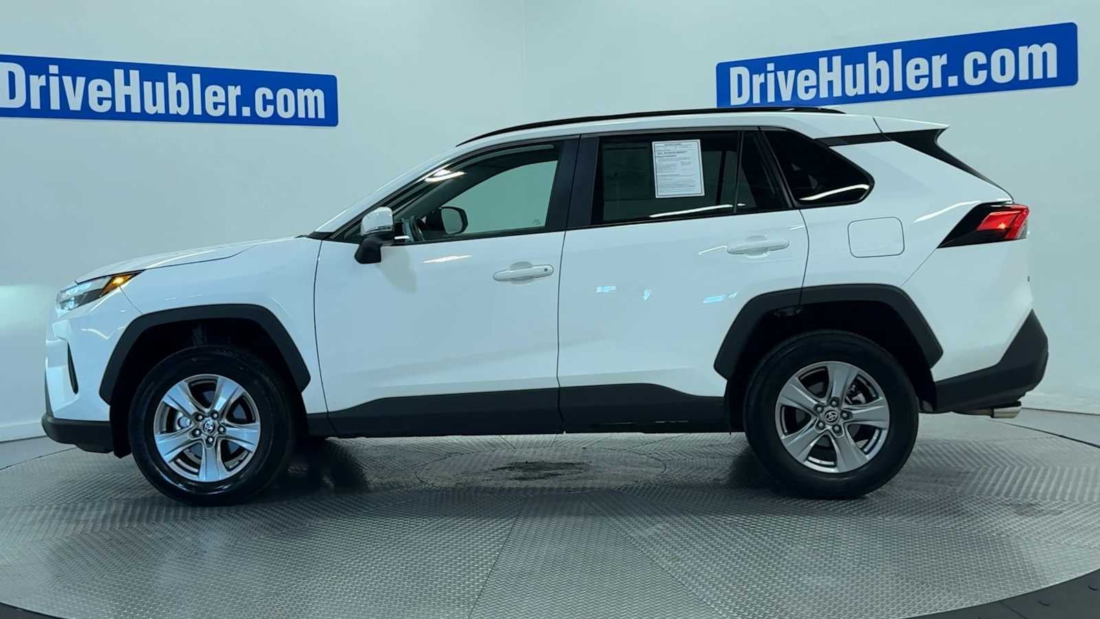 2025 Toyota RAV4 — detail view