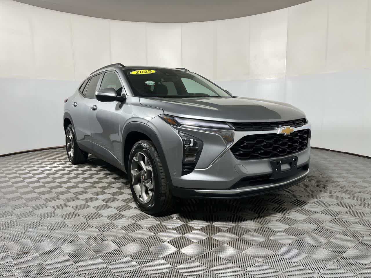 2025 Chevrolet Trax — side profile view