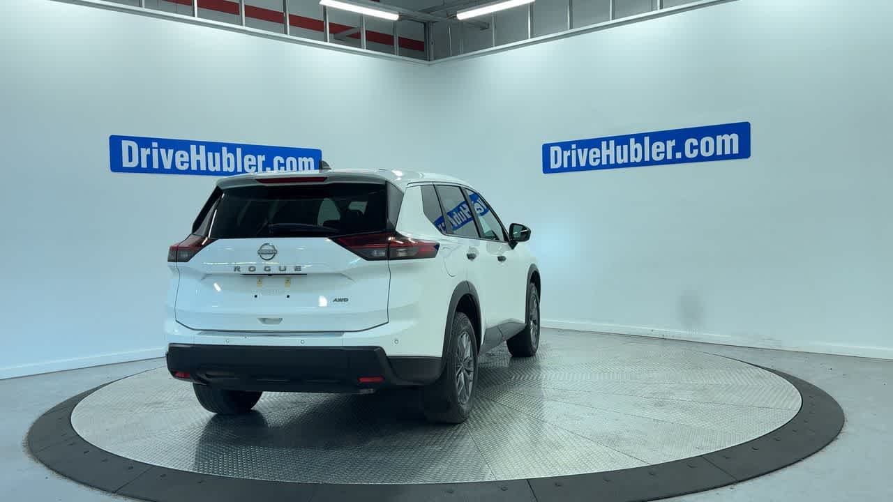 2024 Nissan Rogue — side profile view